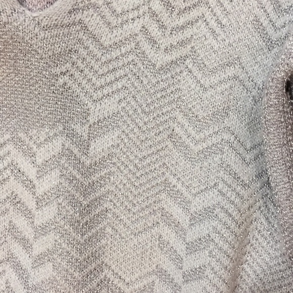 Sweater - Picture 3 of 6